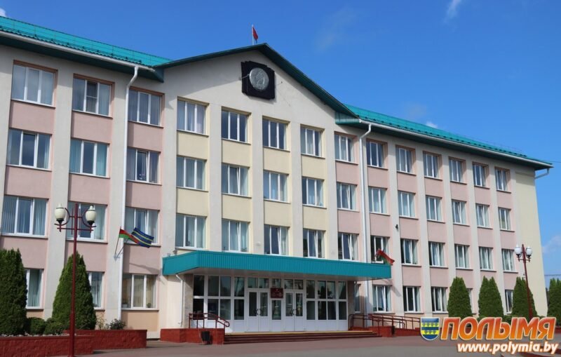 На планерке у председателя служба быта всегда на связи и Год благоустройства на Кореличчине